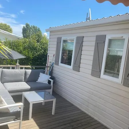 Magic Mobile Montourey, 3 Chambres, 2 Salles De Bain, Piscine Disponible Sur Place * Frejus