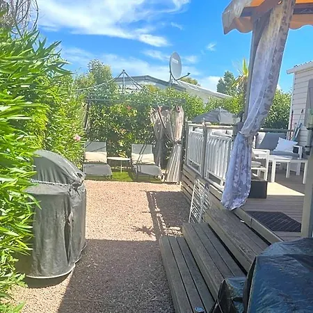 Magic Mobile Montourey, 3 Chambres, 2 Salles De Bain, Piscine Disponible Sur Place Aldeamento Turístico *